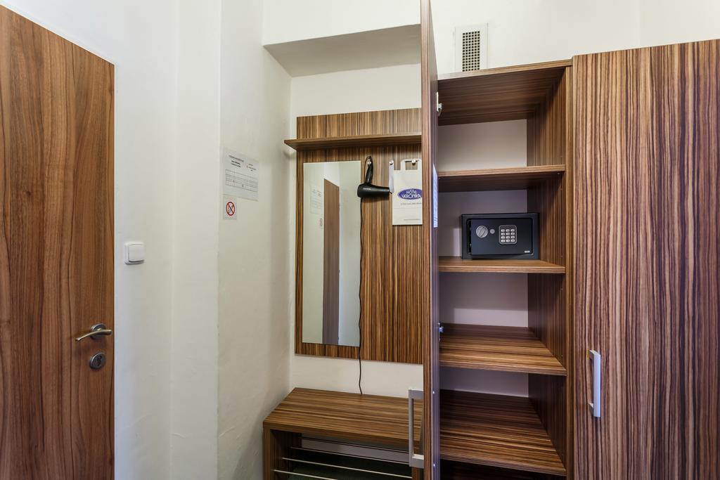 Hotel Veronika Ostrava Luaran gambar